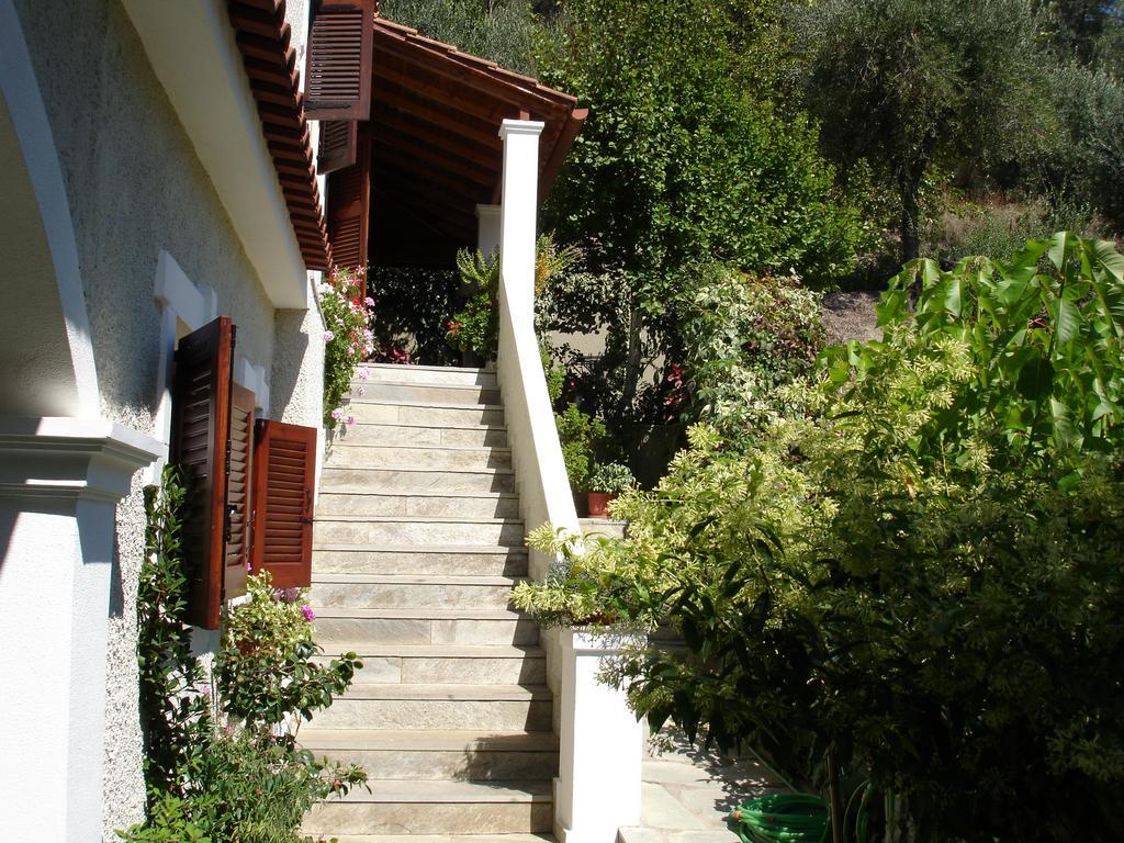 Alexandros & Agios Gordios (Corfu)