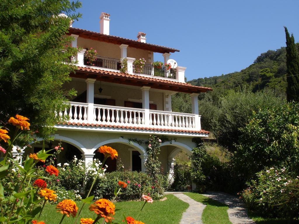 Alexandros & Agios Gordios (Corfu)
